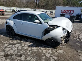 2014 Volkswagen Beetle 1.8T z VIN 3VWJ17AT1EM665073, wystawiony jako Copart lot #47805405 z przebiegiem 92 303 mil mil oraz Szkoda całkowita • Salvage title. Historia ofert i sprzedaży dostępna na DreamBid. Obrazek 4.