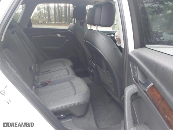 2018 Audi Q5 Premium Plus with VIN WA1BNAFY6J2080465, listed as a IAAI auction lot 41941203 with 79,724 mi miles. Bid and sale history available at carsss.com. Image 8.