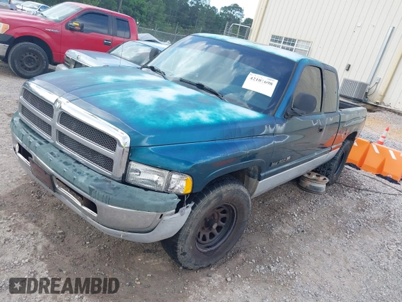 1999 Dodge 1500 with VIN 3B7HC12Y6XG101181, listed as a IAAI auction lot 42101698 with 175,669 mi miles and . Bid and sale history available at DreamBid. Image 2.