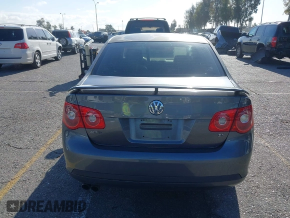 2005 Volkswagen Jetta 2.5L с VIN 3VWRG71K75M639246, выставлен на аукционе IAAI как лот 41937562 с пробегом 139 321 миль миль и . История ставок и продаж доступна на DreamBid. Изображение 16.