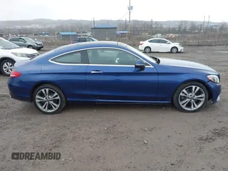 2018 Mercedes-Benz C 300 с VIN WDDWJ4KB5JF620733, выставлен на аукционе IAAI как лот 41730561 с пробегом 75 463 миль миль и . История ставок и продаж доступна на DreamBid. Изображение 13.