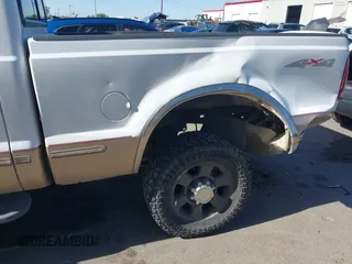 1999 Ford F-250 XL с VIN 1FTNW21F9XEA23647, выставлен на аукционе IAAI как лот 42326497 с пробегом 393 578 миль миль и . История ставок и продаж доступна на DreamBid. Изображение 6.