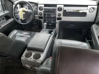 2009 Ford F-150 XL z VIN 1FTPW14V09FA83321, wystawiony jako Copart lot #52764945 z przebiegiem 351 723 mil mil oraz Szkoda całkowita • Salvage title. Historia ofert i sprzedaży dostępna na DreamBid. Obrazek 8.