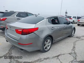 2015 Kia Optima LX with VIN 5XXGM4A72FG464193, listed as a IAAI auction lot 39285719 with 198,383 mi miles and . Bid and sale history available at carsss.com. Image 4.