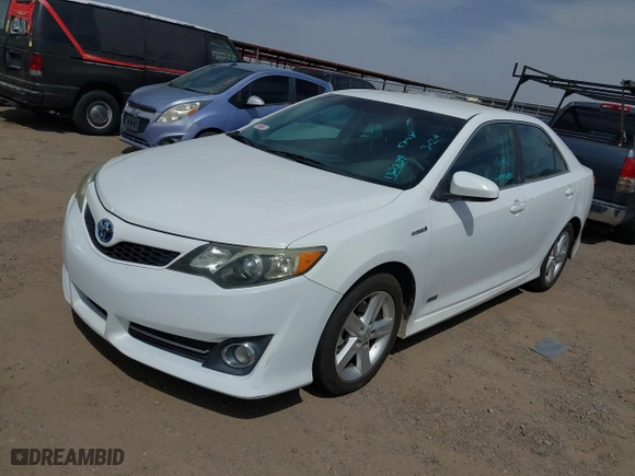 2014 Toyota Camry Hybrid LE with VIN 4T1BD1FK6EU132834, listed as a IAAI auction lot 41927444 with 93,739 mi miles. Bid and sale history available at carsss.com. Image 17.