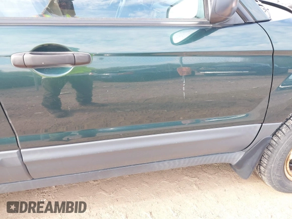 2005 Subaru Forester X с VIN JF1SG63605H715866, выставлен на аукционе IAAI как лот 42106083 с пробегом 129 379 миль миль и . История ставок и продаж доступна на DreamBid. Изображение 14.