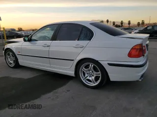 2001 BMW 3 Series 330i with VIN WBAAV53421FJ71992, listed as a Copart auction lot 85248964 with 180,467 mi miles and Salvage Title. Bid and sale history available at carsss.com. Image 2.