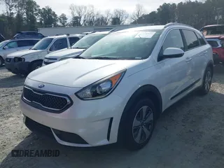 2017 Kia Niro FE with VIN KNDCB3LC1H5089168, listed as a IAAI auction lot 41574413 with 102,844 mi miles. Bid and sale history available at carsss.com. Image 17.