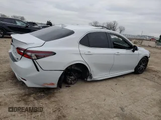 2022 Toyota Camry SE with VIN 4T1T11AK8NU041178, listed as a Copart auction lot 85506004 with 84,309 mi miles and Salvage Title. Bid and sale history available at carsss.com. Image 3.