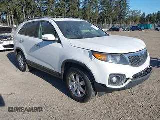 2013 Kia Sorento LX with VIN 5XYKT3A60DG349289, listed as a IAAI auction lot 42063515 with 138,676 mi miles and . Bid and sale history available at carsss.com. Image 1.