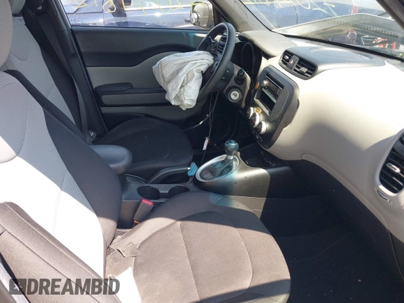 2015 Kia Soul with VIN KNDJN2A26F7767966, listed as a IAAI auction lot 42079812 with 25,870 mi miles and . Bid and sale history available at DreamBid. Image 5.
