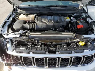 2024 Jeep Wagoneer Series III with VIN 1C4SJSDP4RS109622, listed as a Copart auction lot 54501955 with 58,317 mi miles and Clean title. Bid and sale history available at DreamBid. Image 12.