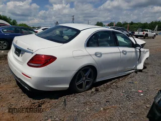 2017 Mercedes-Benz E 300 Luxury with VIN WDDZF4KB5HA017528, listed as a Copart auction lot 61452885 with 48,301 mi miles and Salvage title. Bid and sale history available at DreamBid. Image 3.