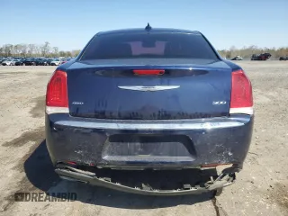 2016 Chrysler 300 Limited with VIN 2C3CCARG8GH238957, listed as a Copart auction lot 51407335 with 197,517 mi miles and Salvage Title. Bid and sale history available at DreamBid. Image 6.