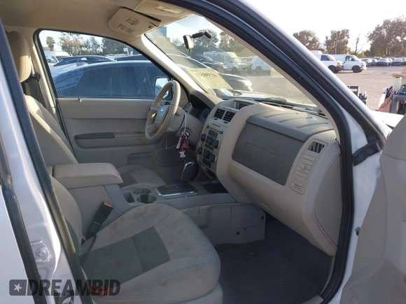2008 Ford Escape Hybrid with VIN 1FMCU49H78KA37964, listed as a IAAI auction lot 41590572 with 139,830 mi miles and . Bid and sale history available at DreamBid. Image 5.