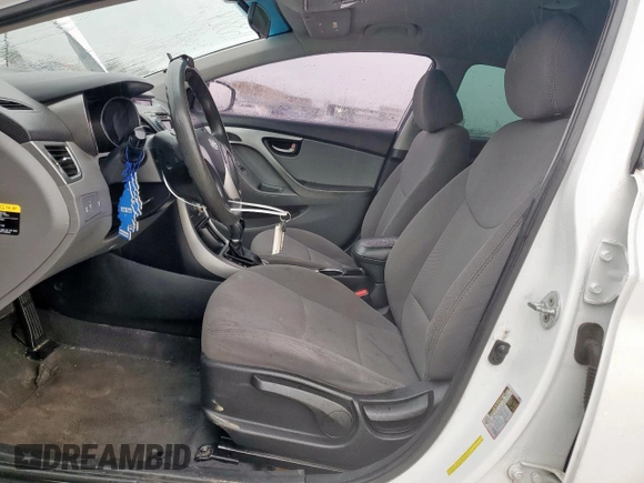 2015 Hyundai Elantra SE z VIN 5NPDH4AE3FH567732, wystawiony jako Copart lot #54558225 z przebiegiem 147 338 mil mil oraz Szkody całkowita. Historia ofert i sprzedaży dostępna na DreamBid. Obrazek 7.