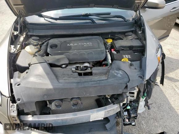 2017 Jeep Cherokee Latitude z VIN 1C4PJLCB3HW502519, wystawiony jako Copart lot #56926335 z przebiegiem 47 549 mil mil oraz Szkoda całkowita • Salvage title. Historia ofert i sprzedaży dostępna na DreamBid. Obrazek 12.