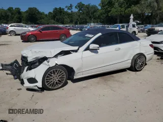 2015 Mercedes-Benz E 400 with VIN WDDKK6FF4FF300928, listed as a Copart auction lot 53260175 with 65,194 mi miles and Salvage Title. Bid and sale history available at DreamBid. Image 1.