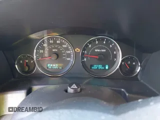 2006 Jeep Commander z VIN 1J8HH48N76C254243, wystawiony jako IAAI lot #41658281 z przebiegiem 181 395 mil mil oraz . Historia ofert i sprzedaży dostępna na DreamBid. Obrazek 7.