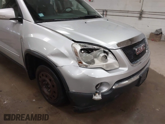 2011 GMC Acadia SLT1 with VIN 1GKKVRED3BJ411906, listed as a IAAI auction lot 41139873 with 197,267 mi miles. Bid and sale history available at carsss.com. Image 20.