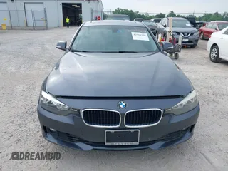 2014 BMW 3 Series 328i z VIN WBA3A5C58EP600887, wystawiony jako IAAI lot #42511539 z przebiegiem 137 055 mil mil oraz . Historia ofert i sprzedaży dostępna na DreamBid. Obrazek 12.