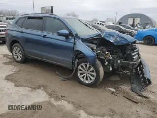 2020 Volkswagen Tiguan S with VIN 3VV0B7AX6LM066232, listed as a Copart auction lot 44961755 with 39,770 mi miles and Salvage title. Bid and sale history available at DreamBid. Image 4.