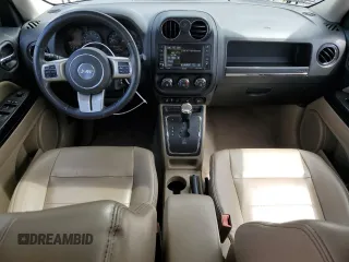 2014 Jeep Patriot High Altitude z VIN 1C4NJPFA3ED927621, wystawiony jako Copart lot #56901125 z przebiegiem 89 031 mil mil oraz Szkoda całkowita • Salvage title. Historia ofert i sprzedaży dostępna na DreamBid. Obrazek 8.