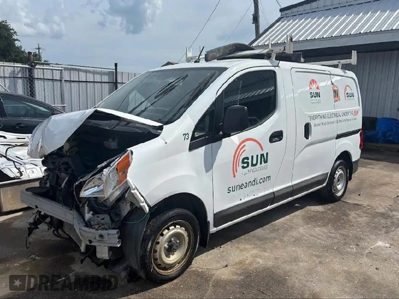 2019 Nissan NV200 SV z VIN 3N6CM0KNOKK712124, wystawiony jako IAAI lot #42763984 z przebiegiem 148 499 mil mil oraz . Historia ofert i sprzedaży dostępna na DreamBid. Obrazek 2.