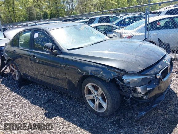 2015 BMW 3 Series 328i xDrive z VIN WBA3B5G52FNS14339, wystawiony jako IAAI lot #42218733 z przebiegiem Nie podano mil oraz . Historia ofert i sprzedaży dostępna na DreamBid. Obrazek 1.