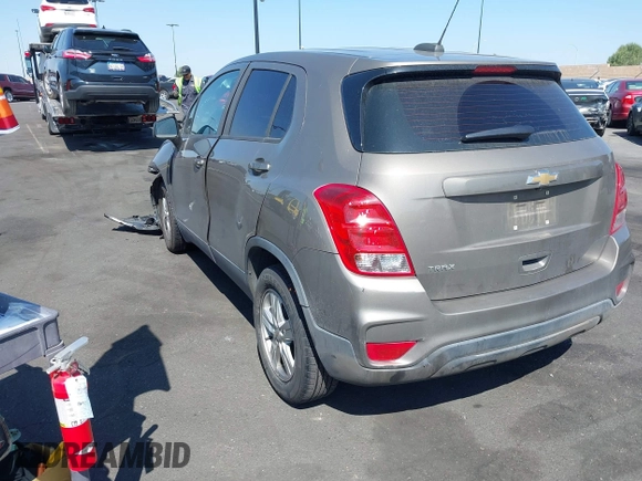 2020 Chevrolet Trax LS with VIN KL7CJKSB3LB353522, listed as a IAAI auction lot 42100884 with Not provided miles and . Bid and sale history available at DreamBid. Image 3.