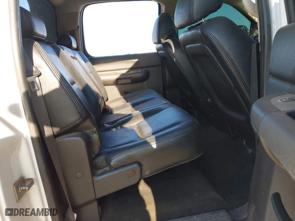 2007 Chevrolet Silverado 1500 LTZ with VIN 2GCEC13JX71515741, listed as a IAAI auction lot 41991842 with 150,596 mi miles. Bid and sale history available at carsss.com. Image 8.