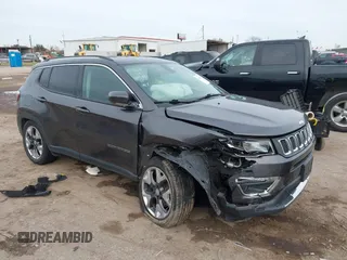 2019 Jeep Compass Limited with VIN 3C4NJCCBXKT676205, listed as a IAAI auction lot 41328757 with 83,446 mi miles. Bid and sale history available at carsss.com. Image 1.
