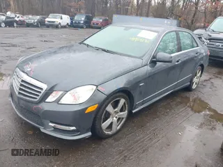 2012 Mercedes-Benz E-Class E 350 Luxury with VIN WDDHF8JB4CA568417, listed as a IAAI auction lot 41968170 with 212,597 mi miles. Bid and sale history available at carsss.com. Image 18.