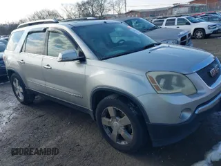 2008 GMC Acadia SLT1 with VIN 1GKER23788J120669, listed as a IAAI auction lot 41261591 with 211,471 mi miles. Bid and sale history available at carsss.com. Image 1.