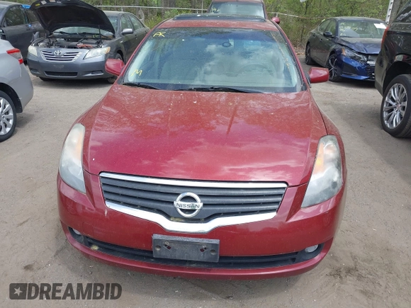 2008 Nissan Altima 2.5 S with VIN 1N4AL21E68C161938, listed as a IAAI auction lot 42100043 with 258,402 mi miles. Bid and sale history available at carsss.com. Image 6.