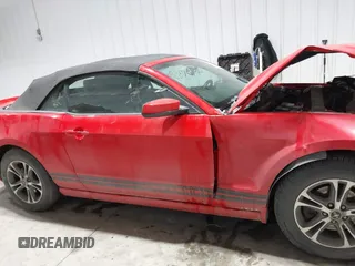 2014 Ford Mustang V6 with VIN 1ZVBP8EM1E5272367, listed as a IAAI auction lot 41543598 with 76,847 mi miles. Bid and sale history available at carsss.com. Image 13.