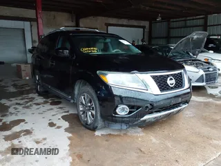 2013 Nissan Pathfinder SV z VIN 5N1AR2MN3DC661825, wystawiony jako IAAI lot #42120715 z przebiegiem 151 689 mil mil oraz . Historia ofert i sprzedaży dostępna na DreamBid. Obrazek 1.