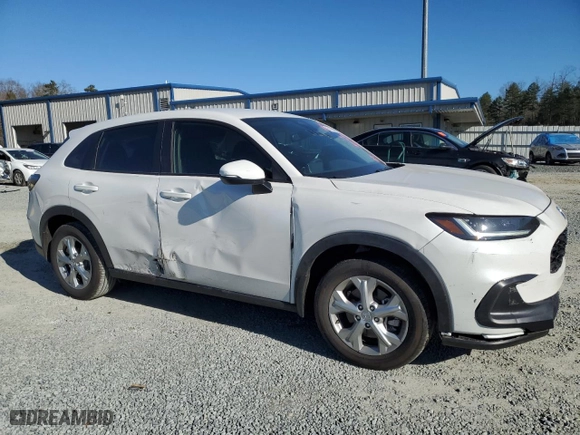 2024 Honda HR-V LX with VIN 3CZRZ1H36RM747916, listed as a Copart auction lot 42684995 with 3,529 mi miles and Salvage Title. Bid and sale history available at carsss.com. Image 4.