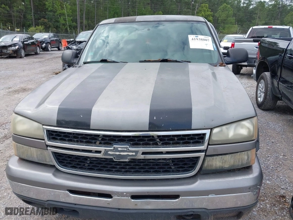 2006 Chevrolet Silverado 1500 LS with VIN 1GCEC19V06Z291136, listed as a IAAI auction lot 41938807 with 1 mi miles. Bid and sale history available at carsss.com. Image 6.