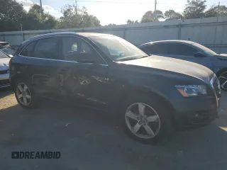 2010 Audi Q5 Premium Plus with VIN WA1LKAFP5AA101025, listed as a Copart auction lot 77333734 with 137,438 mi miles and Salvage title. Bid and sale history available at DreamBid. Image 4.