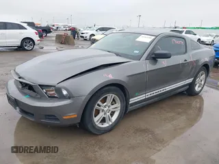 2011 Ford Mustang V6 with VIN 1ZVBP8AM2B5125492, listed as a IAAI auction lot 41565388 with 135,688 mi miles and . Bid and sale history available at carsss.com. Image 17.