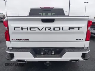 2024 Chevrolet Silverado 1500 RST with VIN 1GCUDEED8RZ115873, listed as a IAAI auction lot 42194472 with 9,257 mi miles and . Bid and sale history available at DreamBid. Image 16.