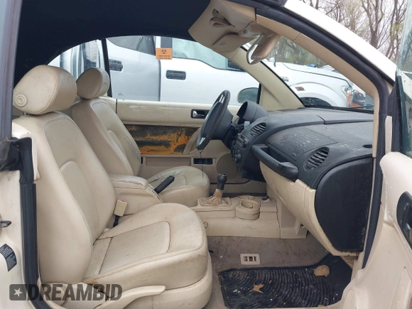 2003 Volkswagen Beetle GLS with VIN 3VWCK21Y43M315003, listed as a IAAI auction lot 41914125 with Not Provided miles and . Bid and sale history available at DreamBid. Image 5.