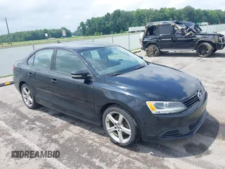 2012 Volkswagen Jetta SE с VIN 3VWDP7AJ1CM067220, выставлен на аукционе IAAI как лот 42523640 с пробегом 200 366 миль миль и . История ставок и продаж доступна на DreamBid. Изображение 1.