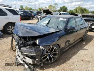 2024 BMW 7 Series 760i xDrive with VIN WBA33EJ06RCR25522, listed as a Copart auction lot 67920894 with 2,130 mi miles and Salvage Title. Bid and sale history available at carsss.com. Image 1.