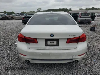 2019 BMW 5 Series 530i z VIN WBAJA5C56KBX86395, wystawiony jako Copart lot #59395825 z przebiegiem Nie podano mil oraz Szkoda całkowita • Salvage title. Historia ofert i sprzedaży dostępna na DreamBid. Obrazek 6.