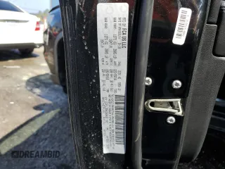 2019 Jeep Cherokee Limited z VIN 1C4PJLDBXKD302450, wystawiony jako Copart lot #54840495 z przebiegiem 141 148 mil mil oraz Nie do naprawy • Non repairable. Historia ofert i sprzedaży dostępna na DreamBid. Obrazek 13.