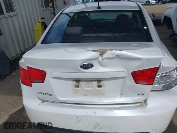 2011 Kia Forte EX with VIN KNAFU4A25B5345288, listed as a IAAI auction lot 41936975 with 232,090 mi miles. Bid and sale history available at carsss.com. Image 6.