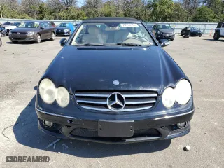2007 Mercedes-Benz CLK-Class 5.5L with VIN WDBTK72F47F224170, listed as a Copart auction lot 70914174 with 182,806 mi miles and Non Repairable. Bid and sale history available at carsss.com. Image 5.