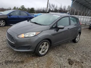 2019 Ford Fiesta SE z VIN 3FADP4EJ8KM127915, wystawiony jako Copart lot #45153775 z przebiegiem 99 494 mil mil oraz Szkoda całkowita • Salvage title. Historia ofert i sprzedaży dostępna na DreamBid. Obrazek 1.